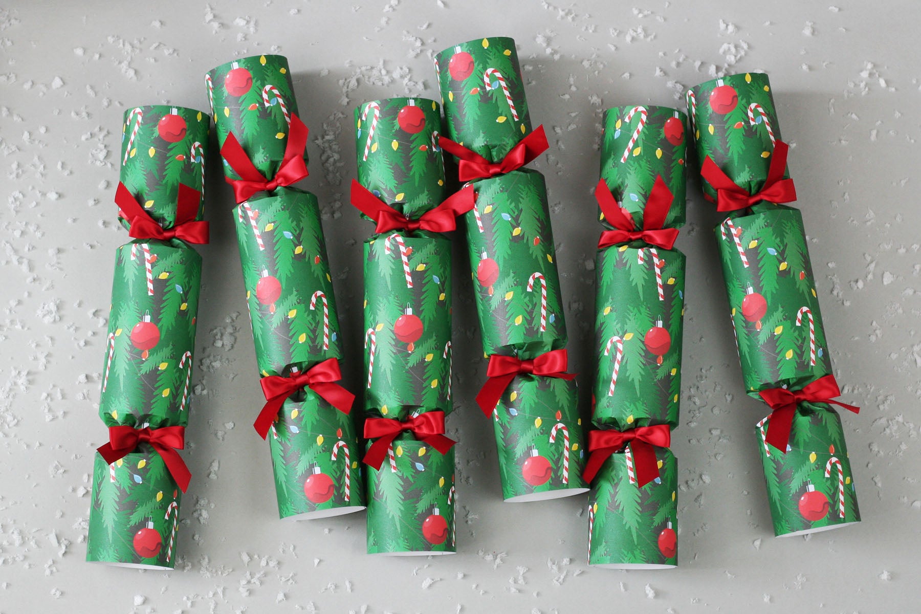 CHRISTMAS CRACKERS WITH JAMIE OLIVER