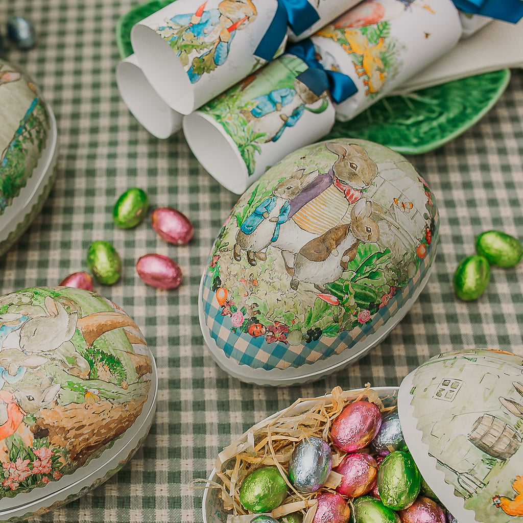 CARD EASTER EGG - BEATRIX POTTER, PETER RABBIT - AT THE SHOP