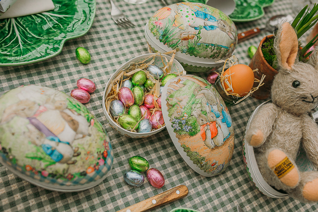 CARD EASTER EGG - BEATRIX POTTER, PETER RABBIT - ALL THE RABBITS