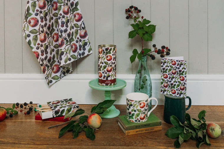 APPLE & BLACKBERRY WRAPPING PAPER - PRE-ORDER