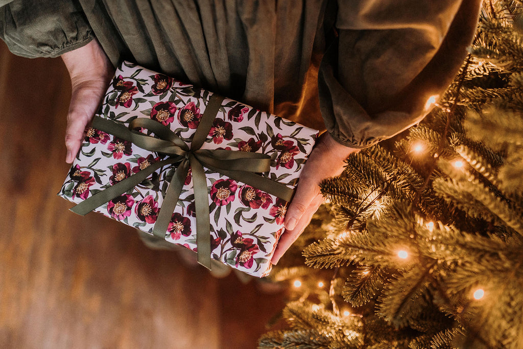 CHRISTMAS ROSE WRAPPING PAPER BUNDLE - PRE-ORDER