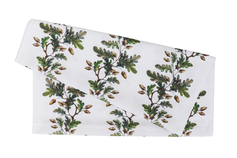 oak leaves and acorns table runner christmas