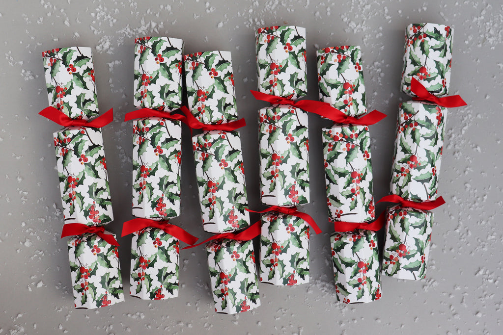 GREEN HOLLY - FILL YOUR OWN LUXURY CHRISTMAS CRACKERS