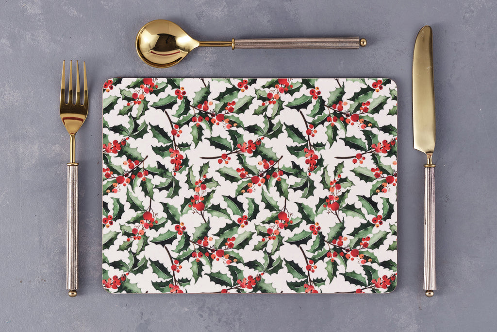 GREEN HOLLY PLACEMAT SET OF FOUR