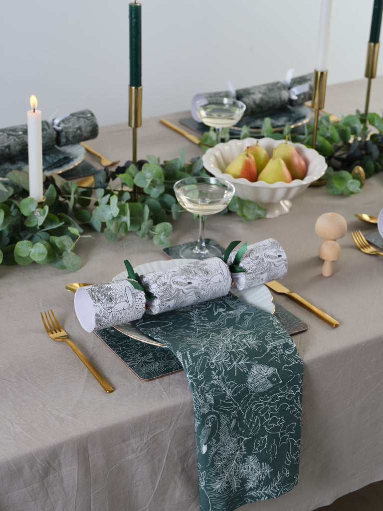 FABLE FOREST LUXURY CHRISTMAS CRACKERS