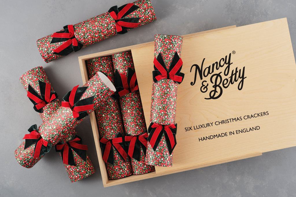 luxury christmas crackers handmade in uk